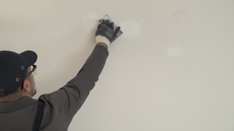 Wallpaper Removal and Painting in Mount Pleasant, WI